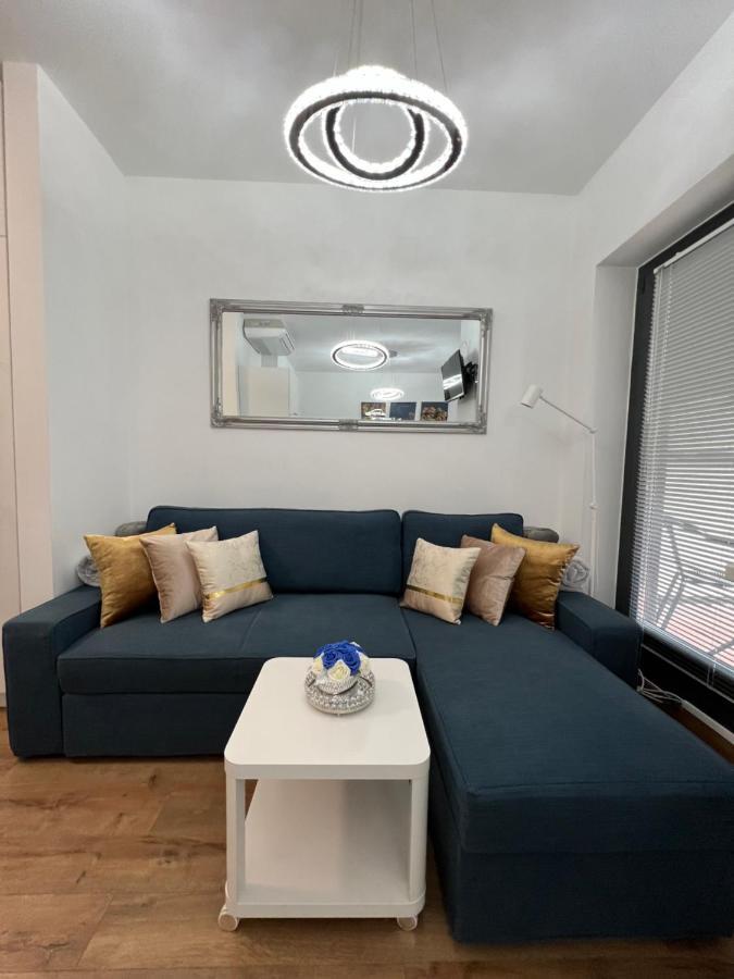 Luxe Central Studio With Pool, Parking & Ac Budapeste Exterior foto