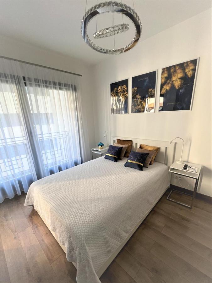 Luxe Central Studio With Pool, Parking & Ac Budapeste Exterior foto
