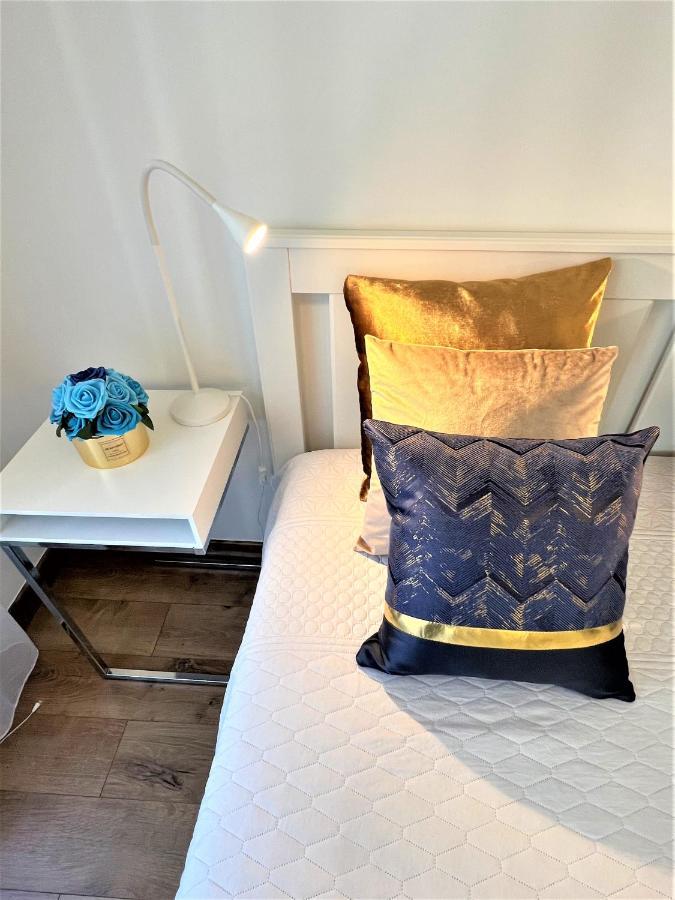 Luxe Central Studio With Pool, Parking & Ac Budapeste Exterior foto