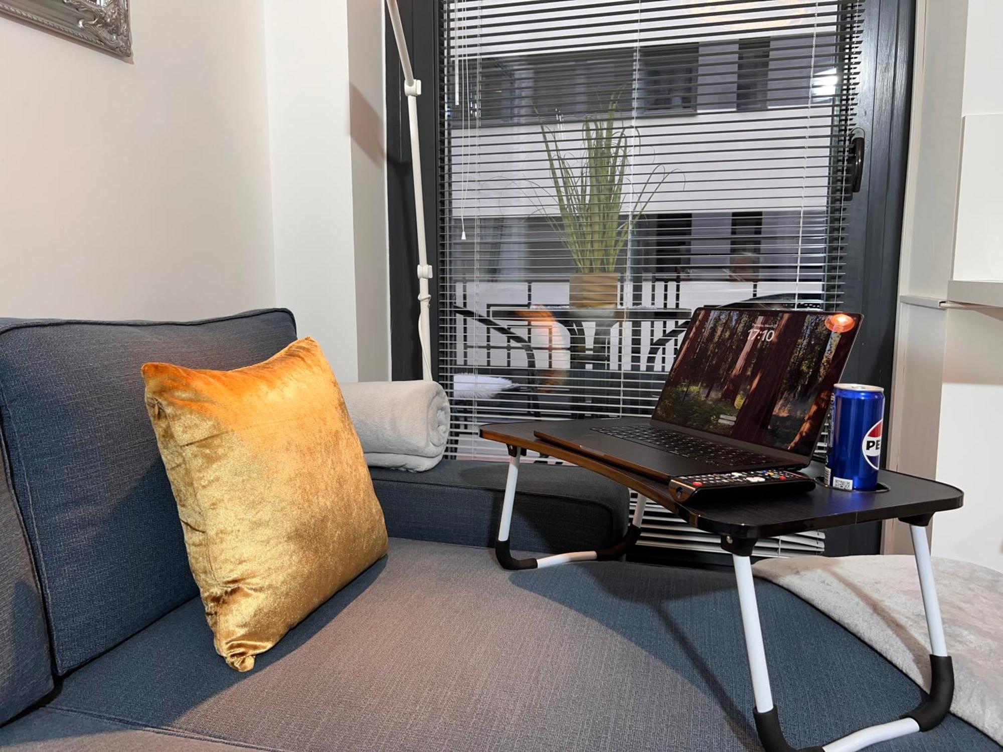 Luxe Central Studio With Pool, Parking & Ac Budapeste Exterior foto